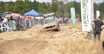 Off-road şenliği nefes kesti