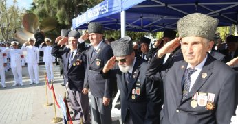 GAZİLER GÜNÜ GÖLCÜK’TE TÖRENLE KUTLANDI