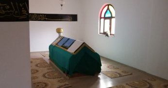 NEBİHOCA TÜRBESİNİN SIRRI AYDINLANIYOR