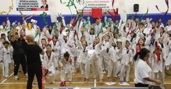 GÖLCÜK BELEDİYESİ TAEKWANDO SPORCULARI KUŞAK ATLADI