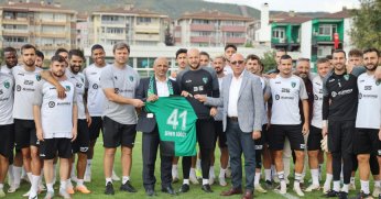 Başkan Söğüt, “Kocaelispor bu kentin ön önemli değeri”