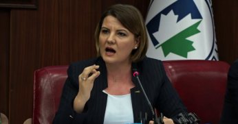  HÜRRİYET’İ TOPAL ÖRDEĞE ÇEVİREN VEKİLLER!