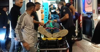 Motosikletle hafif ticari araç çarpıştı: 2 yaralı