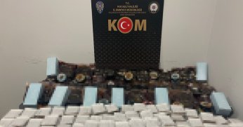 TEM'de operasyon düzenlenen araçtan 245 kilo kaçak tütün çıktı