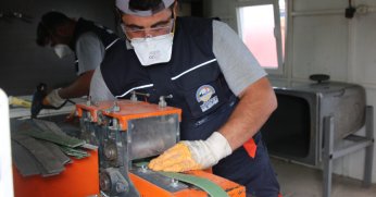 Körfez’de çöp konteynerleri onarılıyor