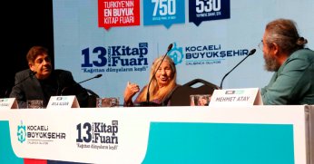 “Kocaeli’deki tiyatroseverler çok şanslı”      