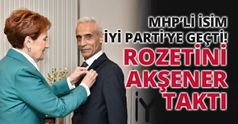 ROZETİNİ AKŞENER TAKTI