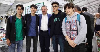 Büyükakın: Kitap fuarının asıl sahibi gençlerimizdir