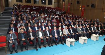 DİLOVASI; ÖNEMLİ BİR KONFERANSA DAHA EV SAHİPLİĞİ YAPTI  