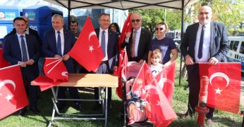 Derince’de Yer, Gök Bayrak Oldu