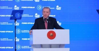 Cumhurbaşkanı Erdoğan: “Geçtiğimiz sene otomotiv ihracatımız 9 milyar doların üzerinde dış ticaret fazlası verdi”