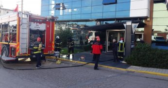Kocaeli'de Deniz Ticaret Odası'nda yangın paniği