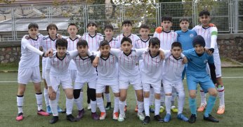 Körfez U14 Futbol Takımı açık ara lider