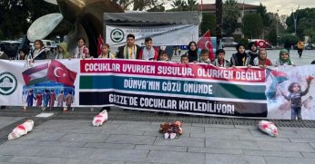 GÖLCÜK KUDÜS GÖNÜLLÜLERİ PLATFORMU BASIN AÇIKLAMASI GERÇEKLEŞTİRDİ