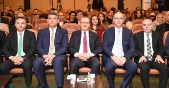 Vali Yavuz, Çağdaş Müzecilik Sempozyumu Açılışına Katıldı