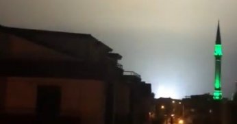 Gökyüzüne bakanlar şaşkına döndü