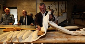 Başkan Büyükakın’a,  Darıcalı esnaflardan hizmet teşekkürü