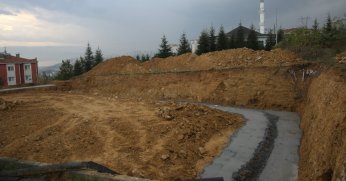 Büyükşehir’den Ayazma Mahallesi’ne saha