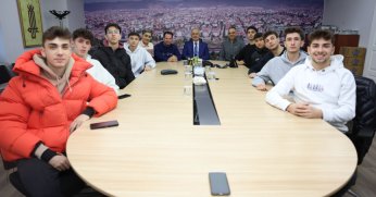 Filede Şampiyon 19 Mayıs Anadolu Lisesi 