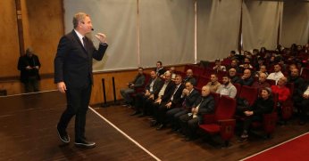 TRT SPOR SPİKERİ ERDOĞAN ARIKAN GENÇLERE TECRÜBELERİNİ ANLATTI