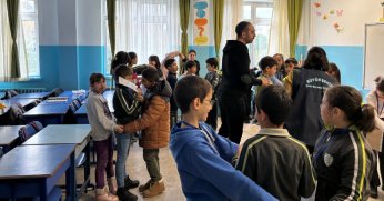 Çocuklar interaktif yöntemle sıfır atığı öğreniyor 