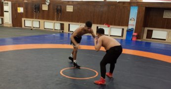 Ata sporuna yeni pehlivanlar Körfez’de yetişiyor