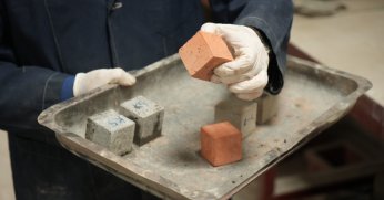 İzmit Körfezi'nin çamuru tuğla ve briket oldu