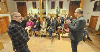 HEKİM GÖZÜNDEN KARELER YALI EVLERİNDE FOTOĞRAF TUTKUNLARI İLE BULUŞTU