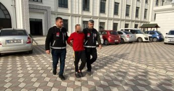 Akrabasını göğsünden bıçaklayarak öldüren zanlı tutuklandı