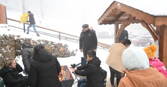 KARTEPE MESİRE ALANINDA KAR KEYFİ