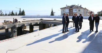 Yenikent'te gençler için iki tesis daha yapılıyor