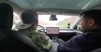 Kuzey Marmara Otoyolu'nda 200 kilometreden yüksek hızla giden sosyal medya fenomenine ceza