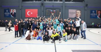 Çayırova Belediyesi, ligin ilk yarısını galibiyetle kapattı