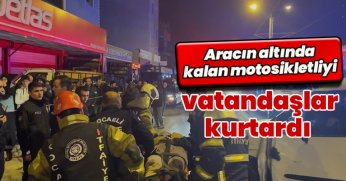 Yeni yılın ilk dakikalarında feci kaza: Aracın altında kalan motosikletliyi vatandaşlar kurtardı