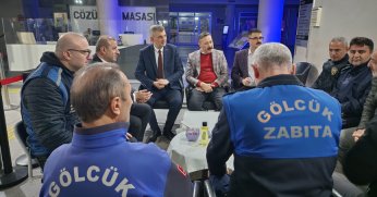 BAŞKAN SEZER YENİ YILA GÖREV BAŞINDAKİ PERSONELE İLE GİRDİ