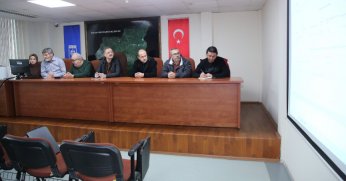 Büyükşehir’den pazar alanına sundurma