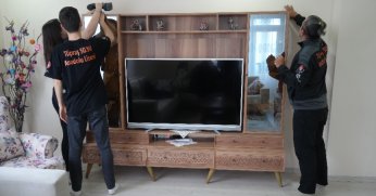 Sabitlenmeyen eşyalar bakın depremde ne kadar risk oluşturuyor