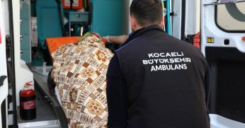 Mavi ambulanslar sağlık için mekik dokudu