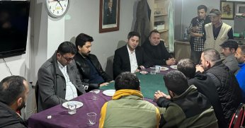 Romanlardan Selvi’ye sıcak karşılama!