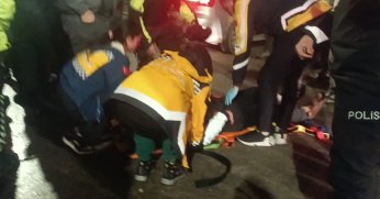 Otomobille çarpışan motosikletli yaralandı