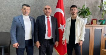 YILPORT ANADOLU LİSESİ ADNAN ŞAMDAN VE ERAY ŞAMDAN' I AĞIRLADI