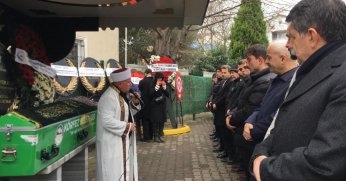 Kocaeli Gazeteciler Cemiyeti Başkanı Kaplan'ın annesi son yolculuğuna uğurlandı