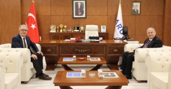 Kocaeli Üniversitesi Rektörü Cantürk’ten Rektör Uzun’a ziyaret