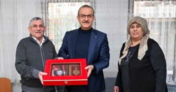 Vali Yavuz, Gölcük’te Ailelerle Hemhal Oldu