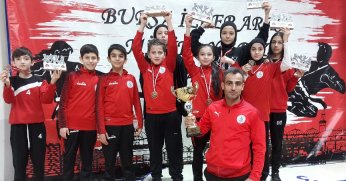 Körfezli karateciler Bursa’dan madalyalarla döndü