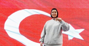 Yalovalı Aleyna boksta Türkiye üçüncüsü oldu