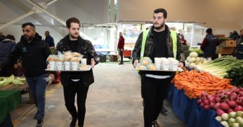 Pazarda önce sıcak çorba sonra siftah