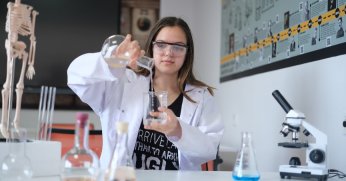 Büyükşehir’in merkezleri gençliğe değer katıyor