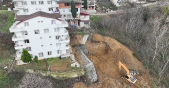 ACARA MAHALLESİ’NDE TOPRAK KAYAN ALAN GÜVENLİ HALE GETİRİLDİ