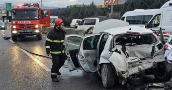 Kocaeli'de 4 araçlı zincirleme kaza: 1 ölü, 1 yaralı